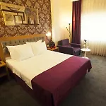 Helikon Business Hotel 3*
