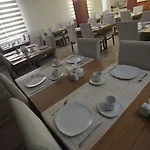 Hotel Helikon Business 3*
