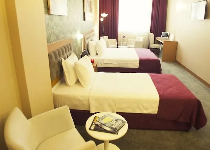 Helikon Business Szálloda 3*