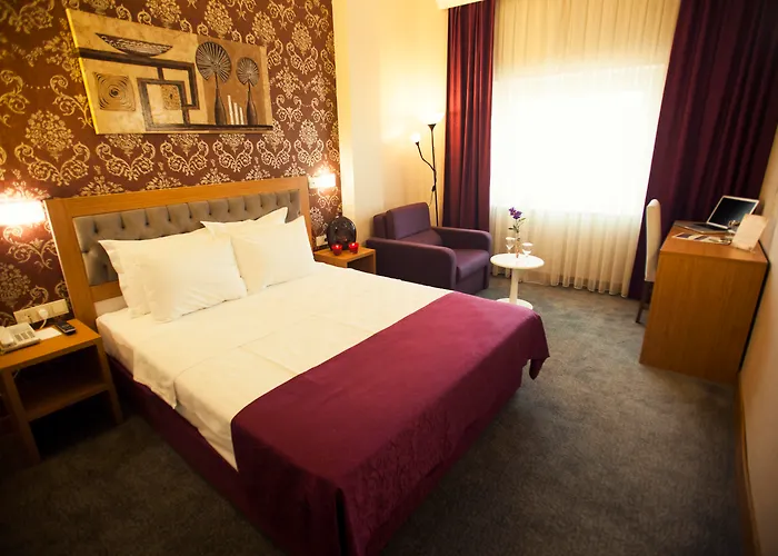 Hotell Helikon Business 3*